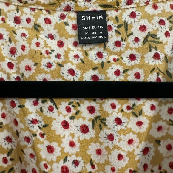 SHEIN Yellow Floral Flutter Dress - Picture 3 of 3